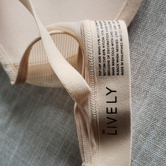 Lively  beige padded not wired bra size 34A - Picture 4 of 4